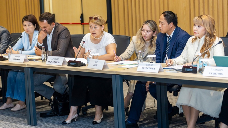 Kazakhstan launches new phase of light industry development meeting