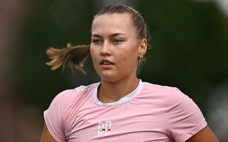 Казахстанская теннисистка вышла в полуфинал турнира W75 в Испании