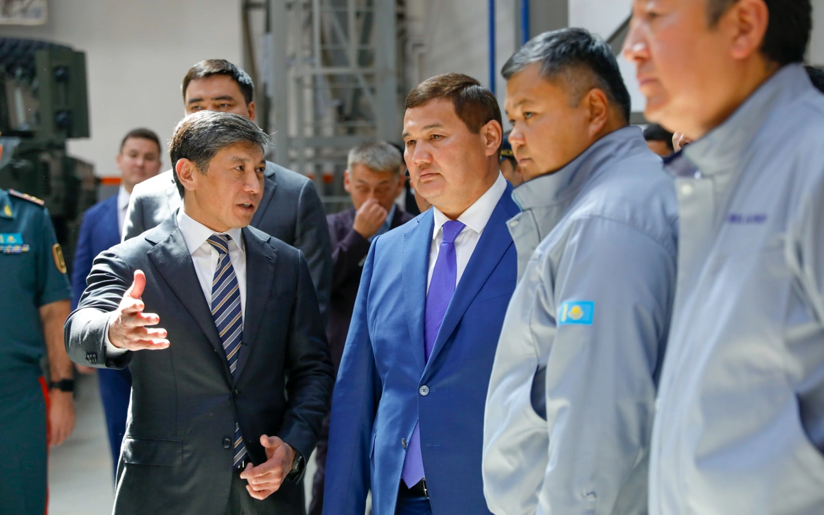 Нұрлыбек Нәлібаев Kazakhstan Paramount Engineering зауытының жұмысымен танысты