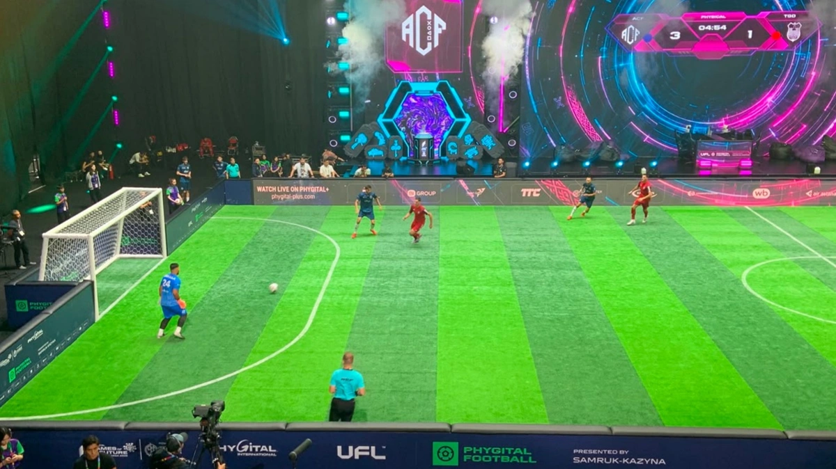 Phygital Football