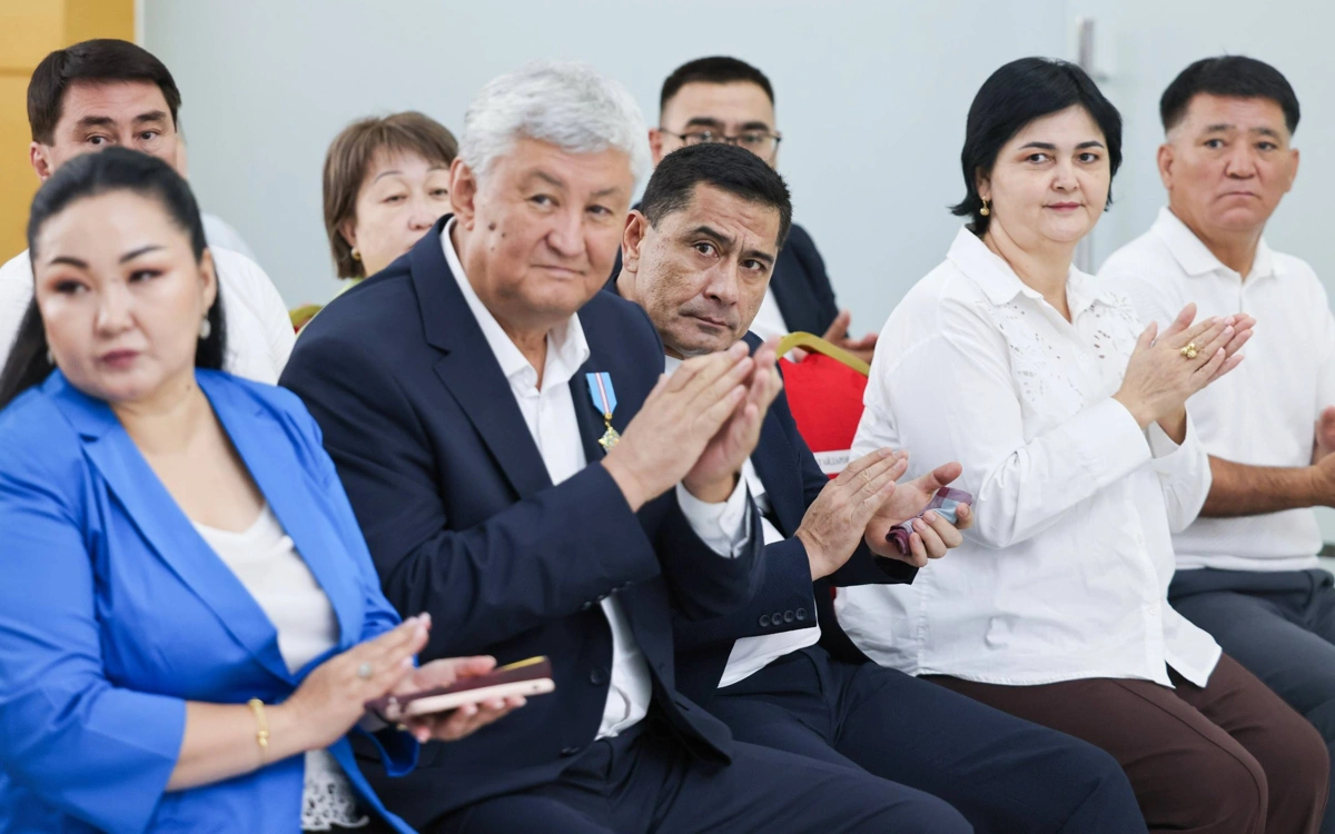 Партия &laquo;Әділет&raquo; зрители аудитория