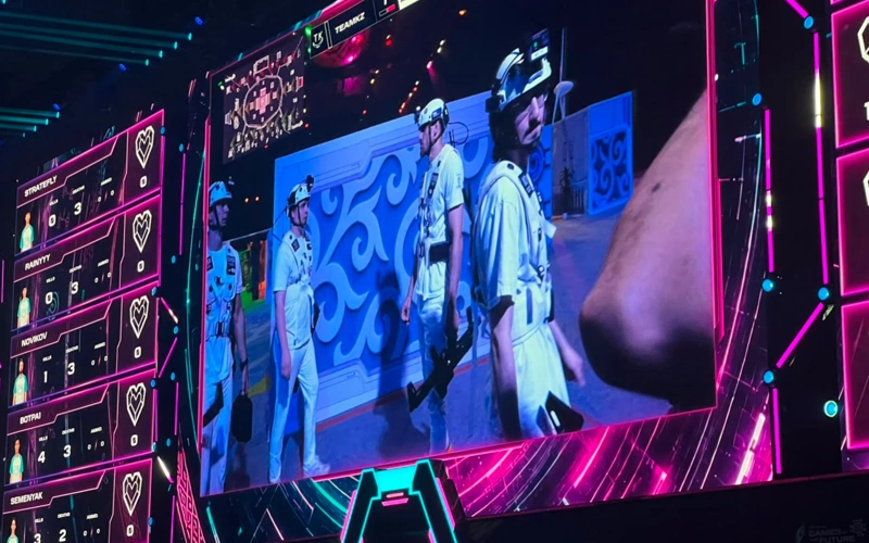 Team KZ lost to LIGA PRO TEAM in laser tag at Games of the Future finals