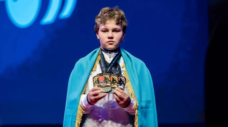 Ксения Прозорова установила три мировых рекорда на чемпионате Азии в Ташкенте