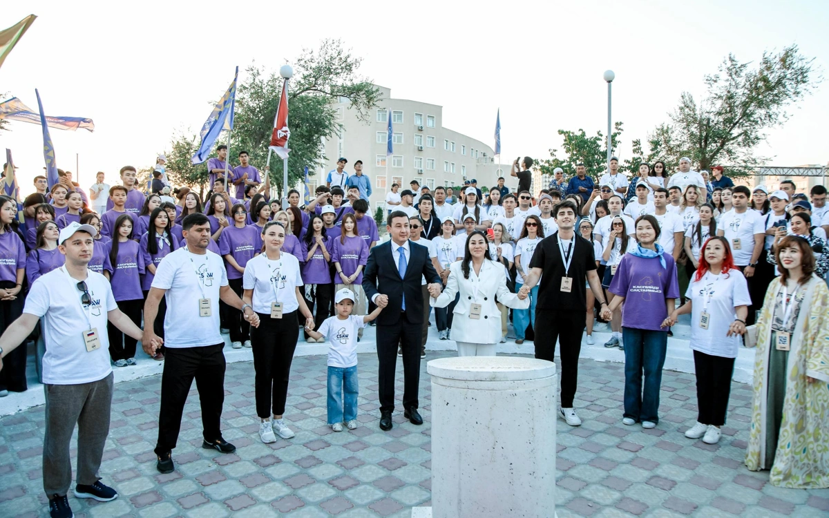 Aqtaýda Kaspıı mańy elderiniń Dostyq alleıasy ashyldy