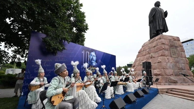 Over 50,000 people join Abai Day celebrations across Kazakhstan Abai Day