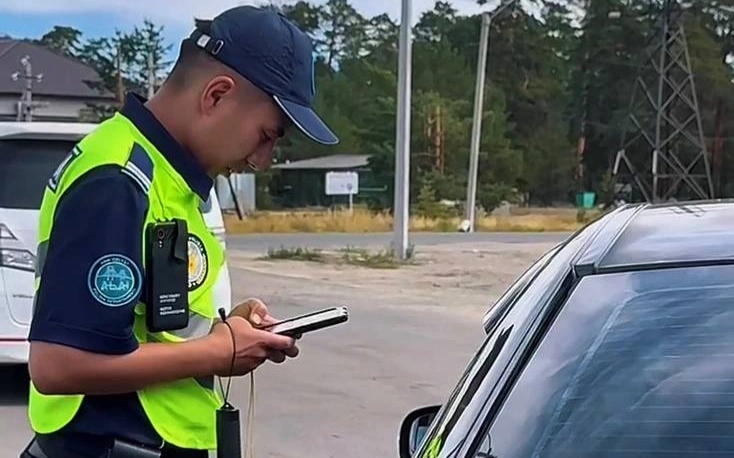 Abaı oblysynda bir kúnde 306 júrgizýshi jol erejesin buzǵan