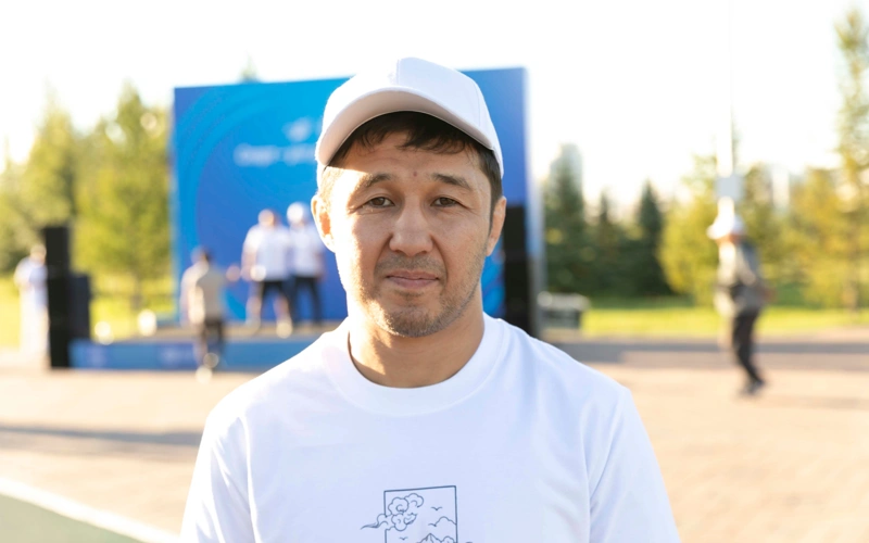  Almat Kebispaev  