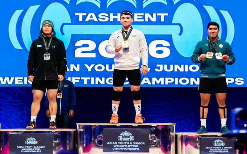 Kazakh weightlifter captures two golds, sets Asian record Kazakh weightlifter captures two golds, sets Asian record
