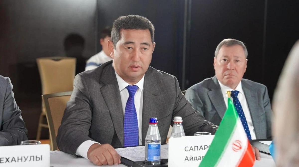 Айдарбек Сапаров 