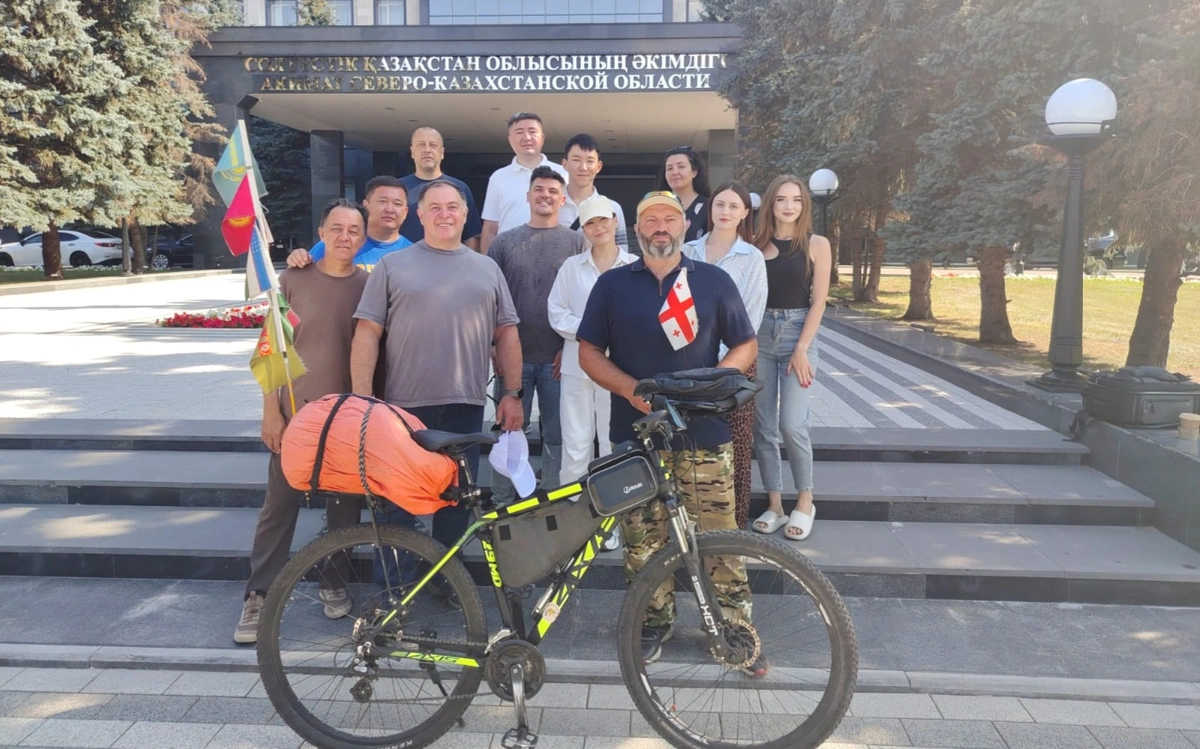Қорғастан Батумиге дейін: Орта дәліз бойымен жаңа веломарафон өтеді 