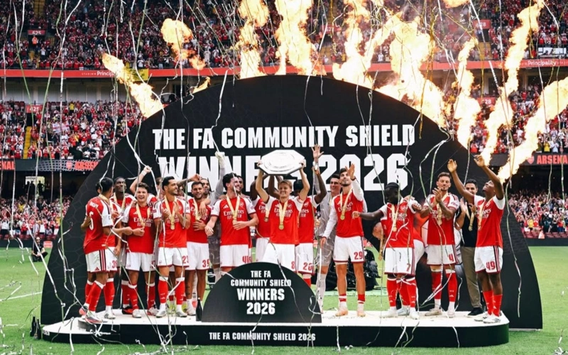 Arsenal rout Manchester City to claim 18th Community Shield