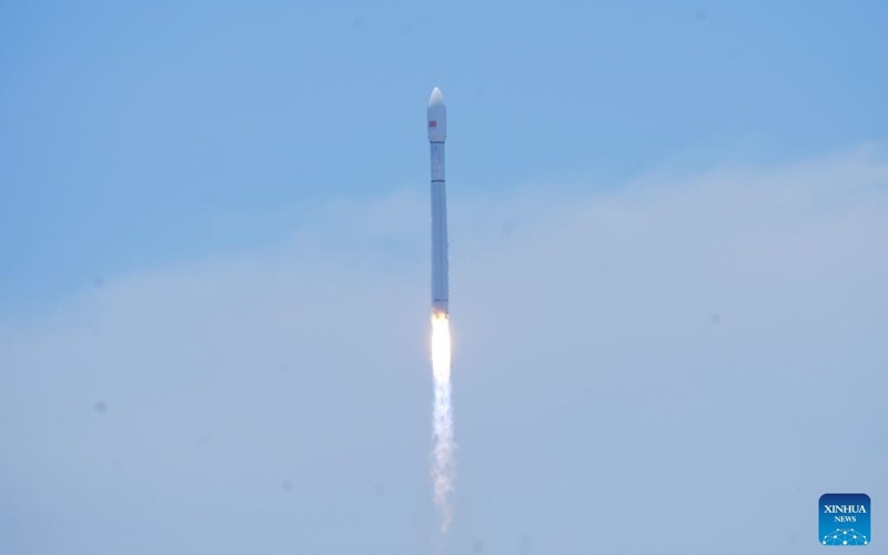 China launches 24th group of internet satellites China launches 24th group of internet satellites