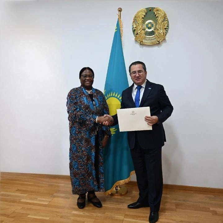 Namibian ambassador presents copies of credentials in Kazakhstan