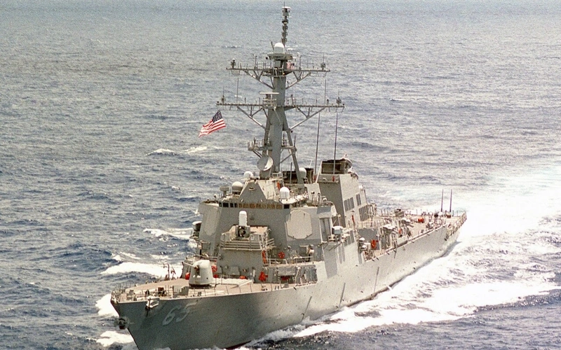 Эсминец ВМС США на четыре дня вышел из строя в Тихом океане