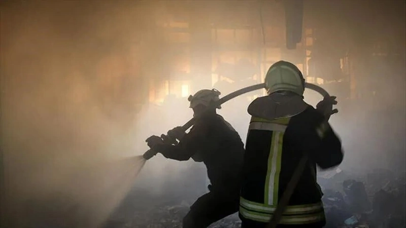 Hotel fire in Kolkata leaves nine dead