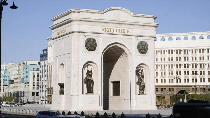 Мәңгілік ел монументі