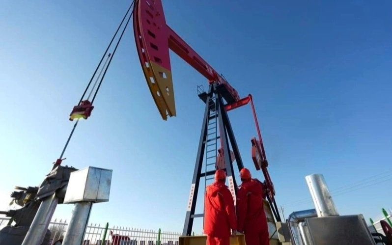 Китай увеличит добычу нефти и газа до 440 млн тонн