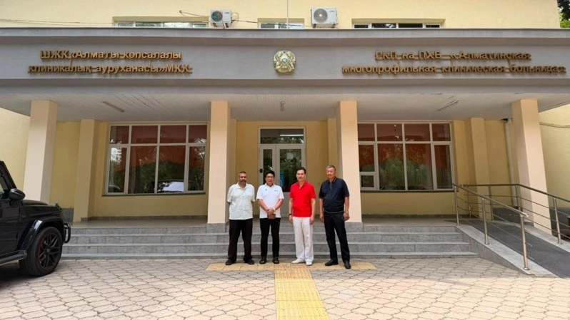 India honors Kazakh doctor for outstanding contribution