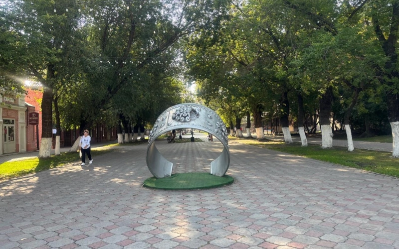 ы