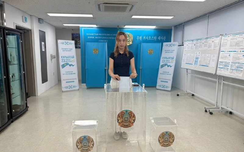 Первой на выборах в Курултай в Сеуле проголосовала студентка из Казахстана