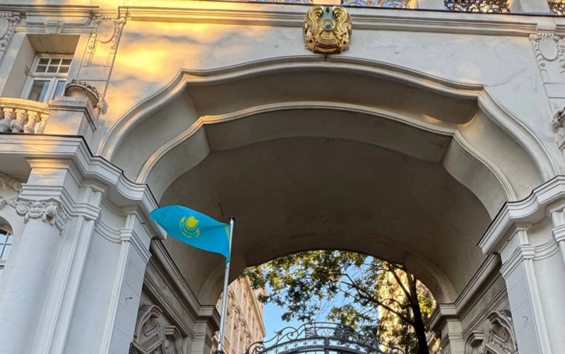 Жапония, Қытай және жеті елдегі сайлау учаскелері жұмысын аяқтады