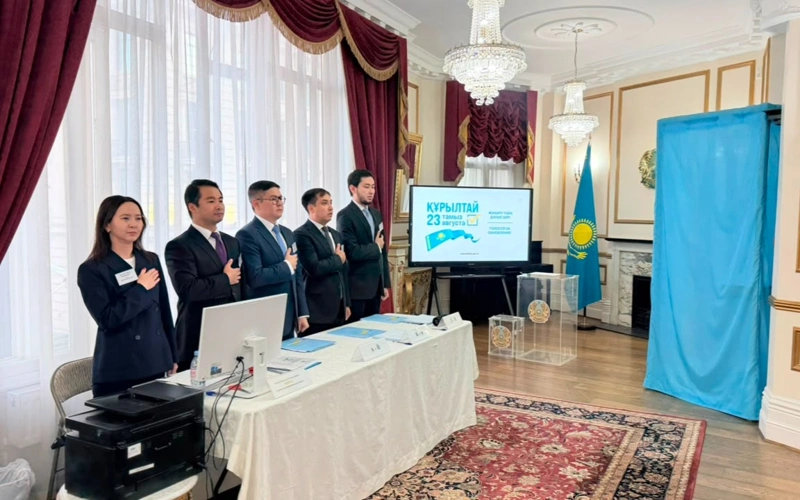 Выборы в Курултай: как казахстанцы голосуют в Лондоне