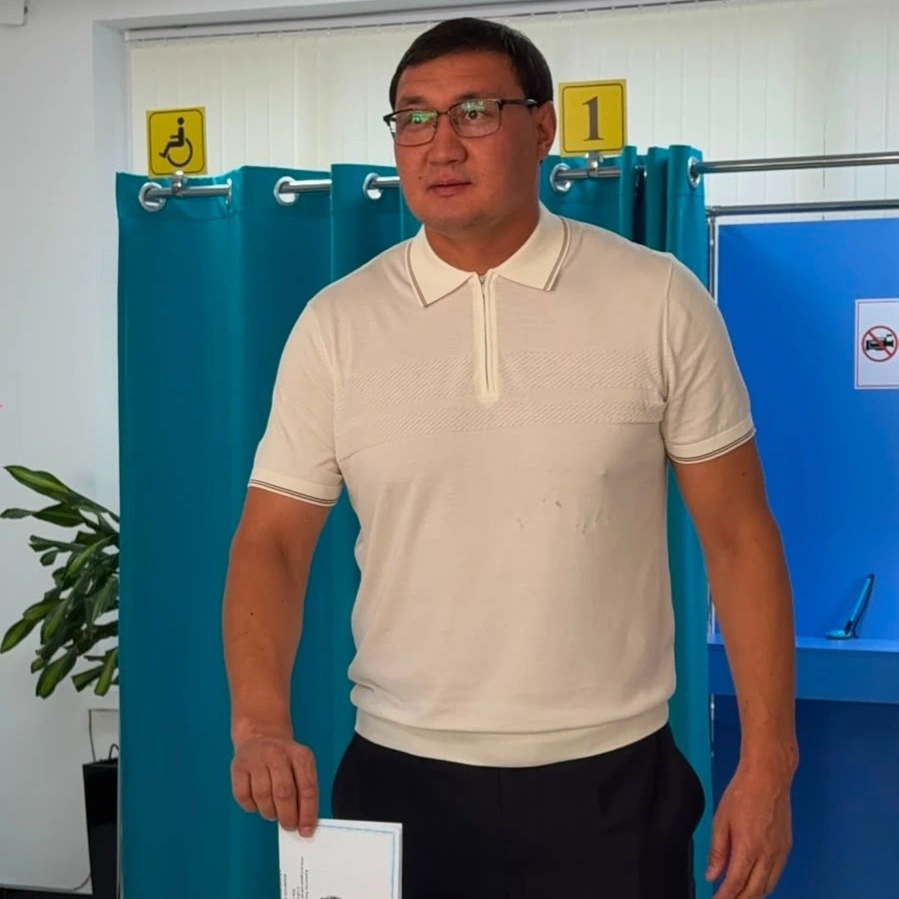 Победитель &laquo;Қазақстан Барысы&raquo; проголосовал на выборах в Алматинской области