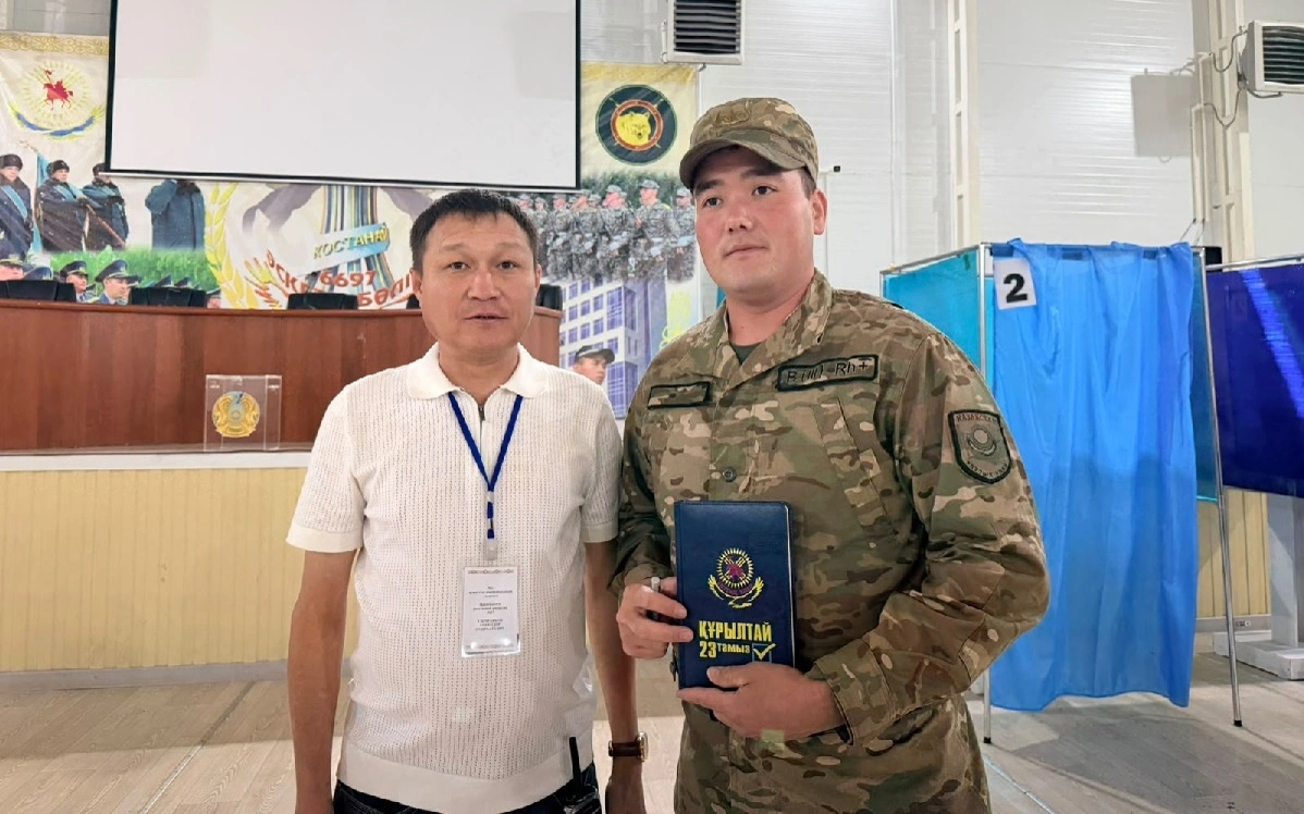 Құрылтай сайлауы: Қостанайдағы 6697 әскери бөлімінде сайлау қалай өтіп жатыр