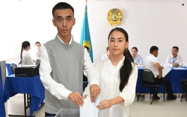 Атырауда егіздер Құрылтай сайлауында өз таңдауын жасады