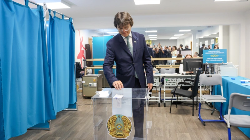 Азаматхан Әміртаев 