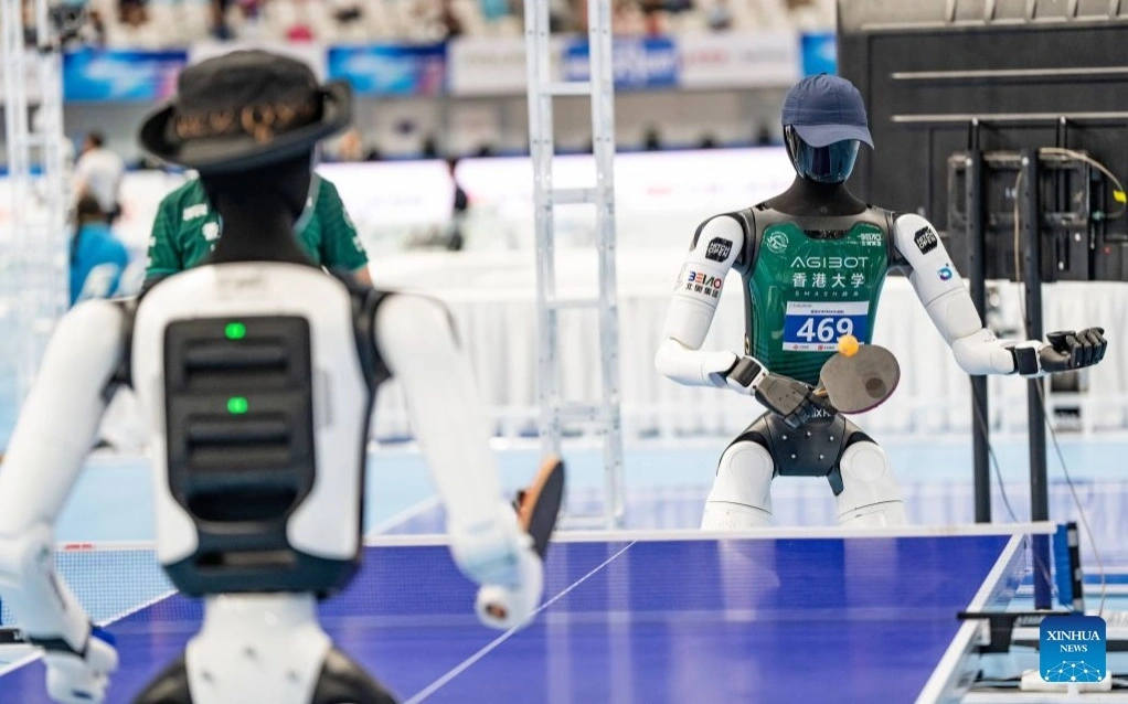 Всемирные игры человекоподобных роботов проходят в Китае