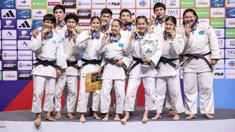 President Tokayev congratulates Kazakh judokas on historic World Championships success