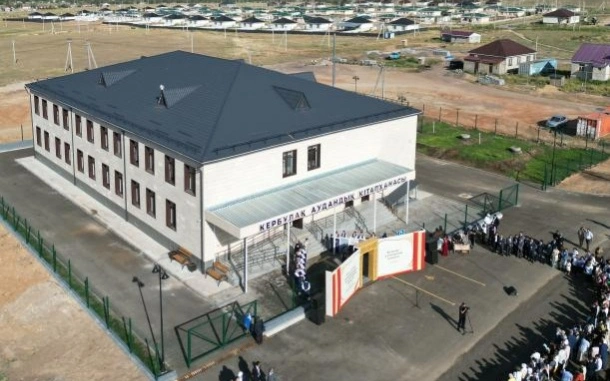 Жетісудағы тұңғыш жаңа форматтағы кітапхана Сарыөзекте қолданысқа берілді 