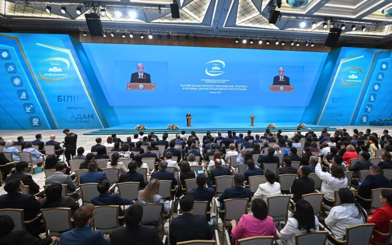 Уақыт созбай жұмысқа кірісуіміз керек — Президент мектеп құрылысын жандандыруды тапсырды 