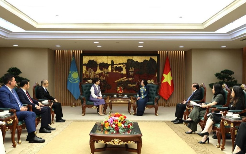 Kazakhstan and Vietnam explore joint film projects and cultural cooperation