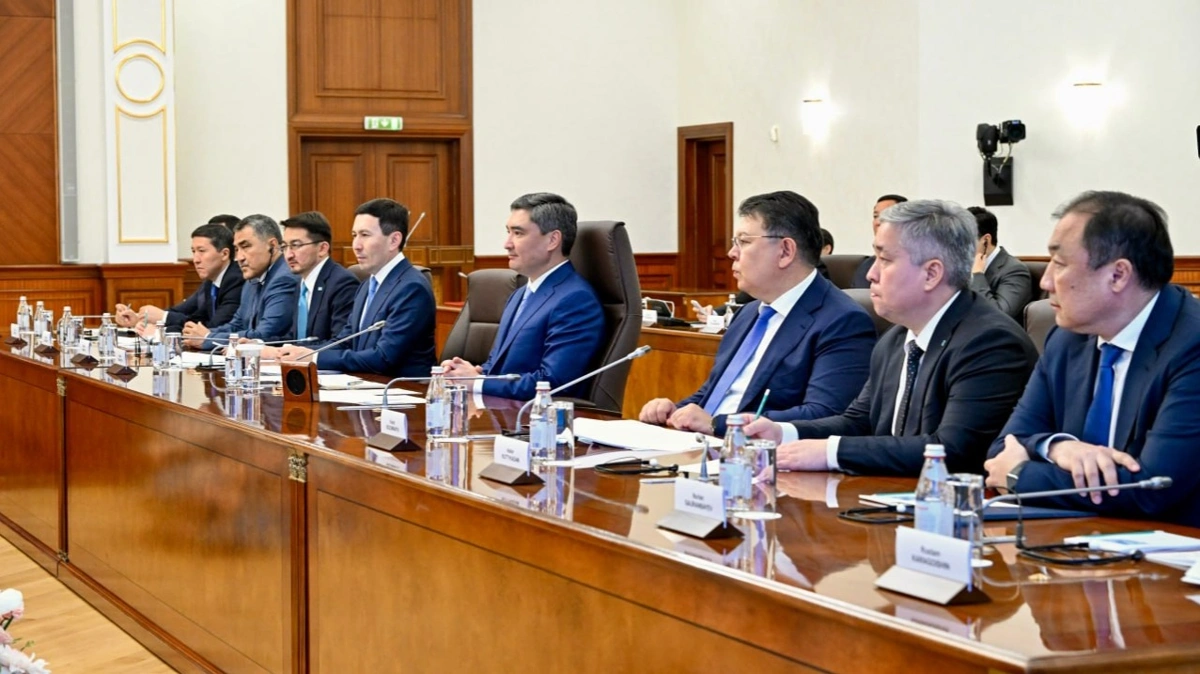 Казахстан и Сингапур подписали соглашения в области управления водными ресурсами и развития Среднего коридора