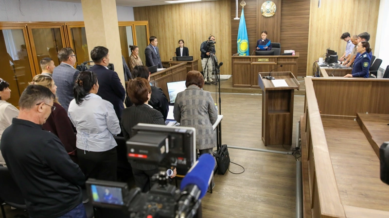 Дело Улданы Мырзуан: Жительница дома заявила о растущих трещинах после обрушения фасада в Астане