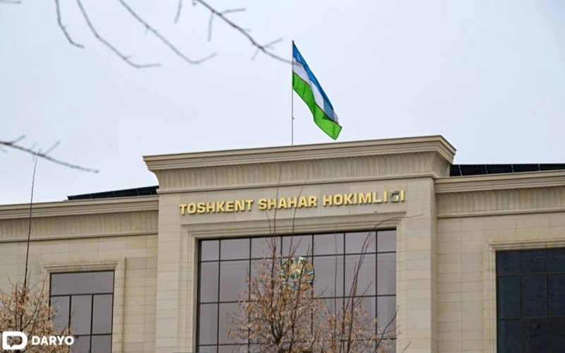 Начало рабочего дня в госорганизациях Ташкента хотят перенести на час раньше