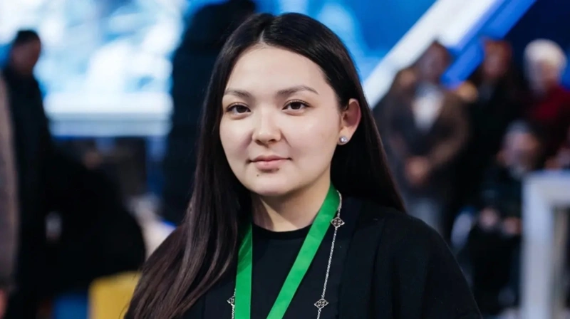  Камила Амуртаева 