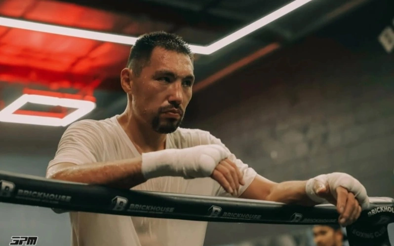 Жәнібек Әлімханұлы WBO чемпионымен жекпе-жекке қатысты пікір білдірді