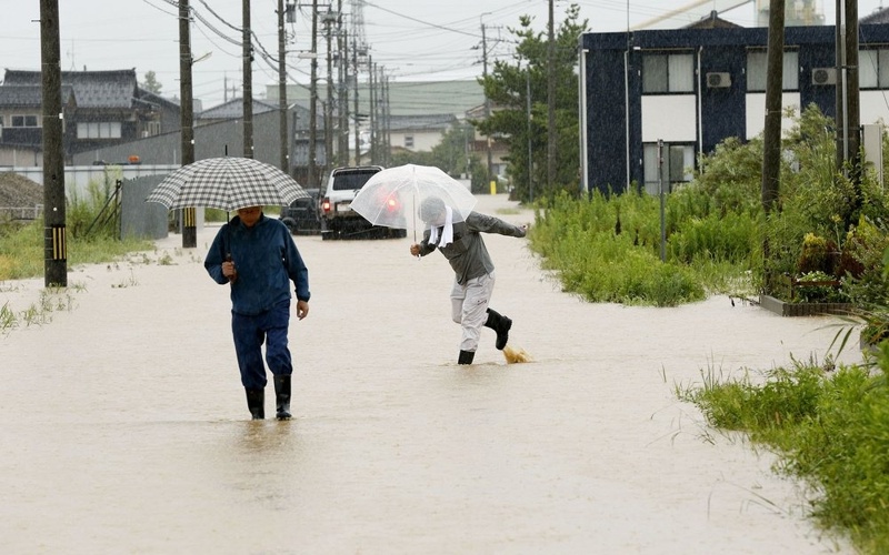 Japan issues Level 5 warning as heavy rain triggers landslides, flooding in central regions Japan issues Level 5 warning as heavy rain triggers landslides, flooding in central regions