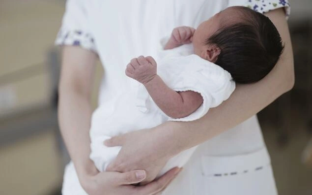 Japan, births, newborns