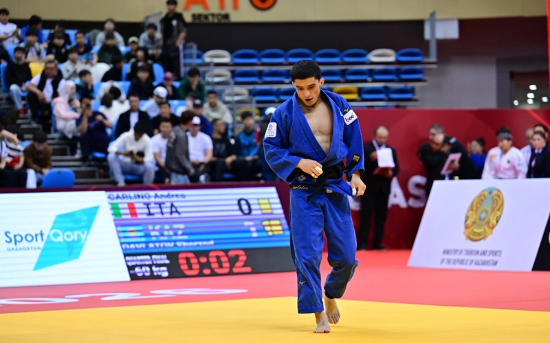 Дзюдоисты Казахстана вышли в четвертьфинал Grand Slam в Лозанне