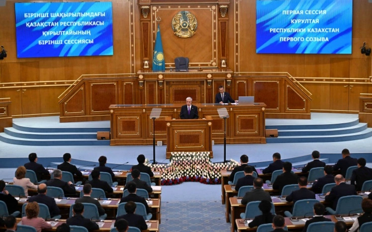 Ел аманатына адал болу &ndash; парыз: Президент Құрылтайдың алғашқы сессиясында не айтты 
