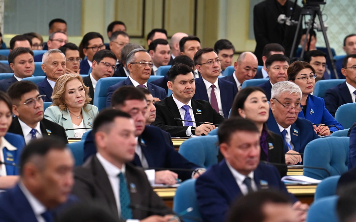 Ел аманатына адал болу &ndash; парыз: Президент Құрылтайдың алғашқы сессиясында не айтты 
