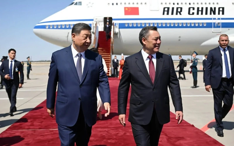 Chinese President Xi Jinping arrives in Kyrgyzstan on state visit