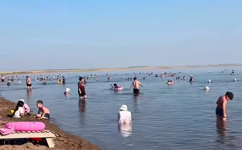 тұзды көл