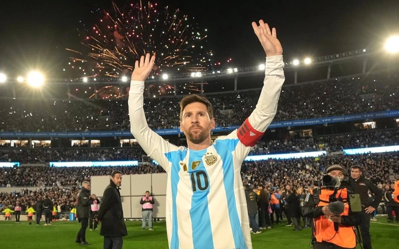 Lionel Messi calls time on Argentina national team career