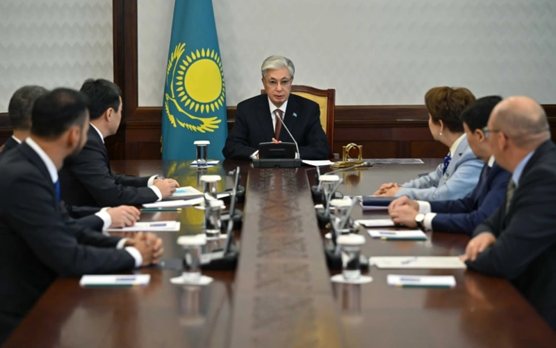 Президент Құрылтайдағы партия фракцияларының жетекшілерімен кездесті