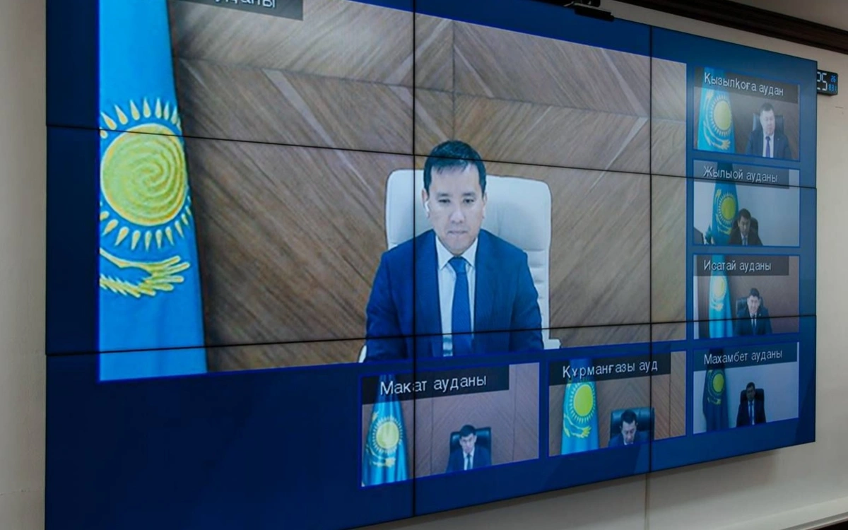 Болат Ақшолақов аппарат отырысын өткізді